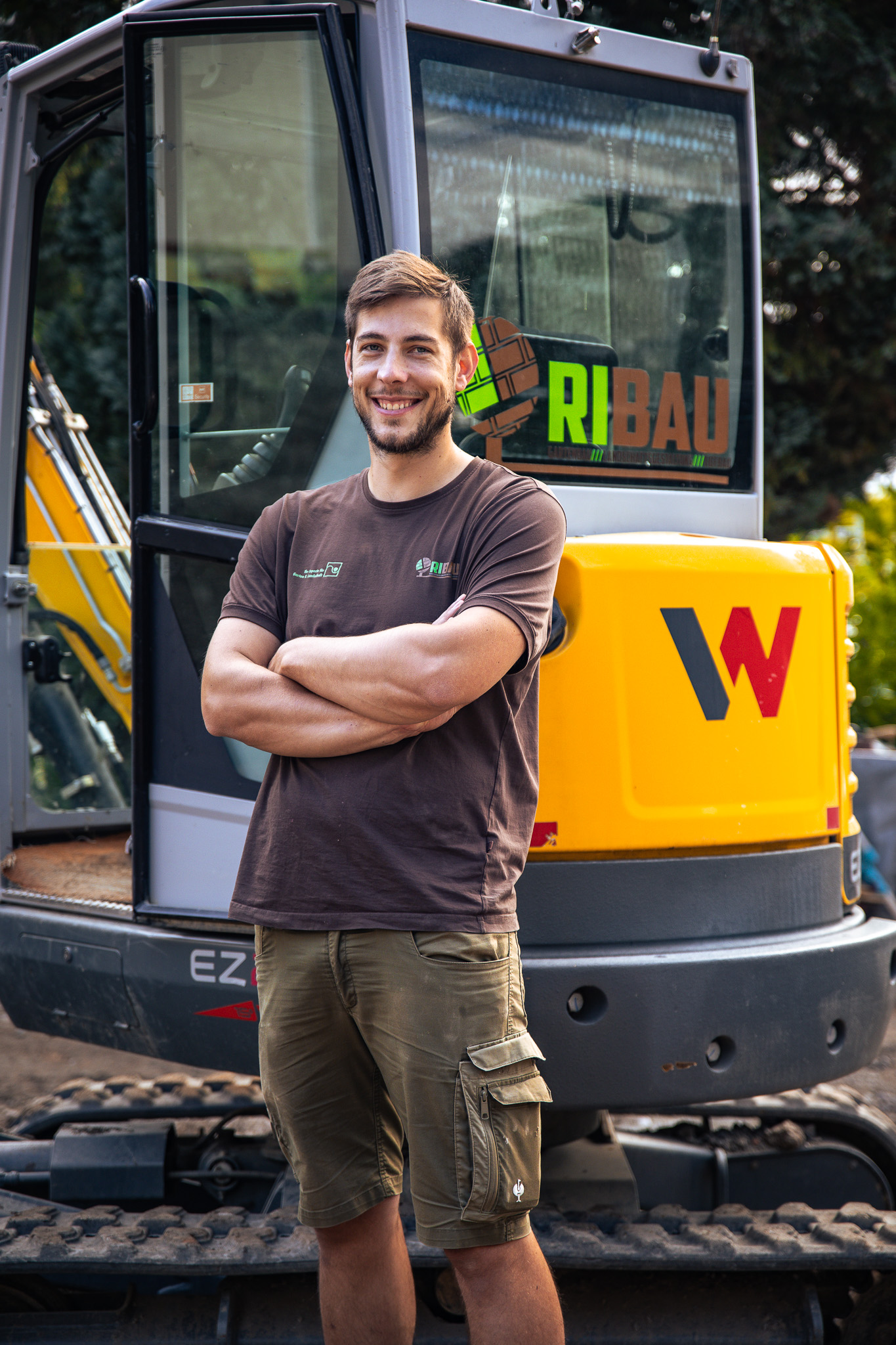  Porträt von Philipp, Mitarbeiter im Gartenbau-Team von GaLa-Ribau